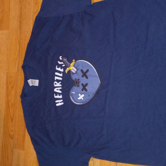 Unisex Size XL. Broken heart collection T Shirt. - Picture 2 of 2